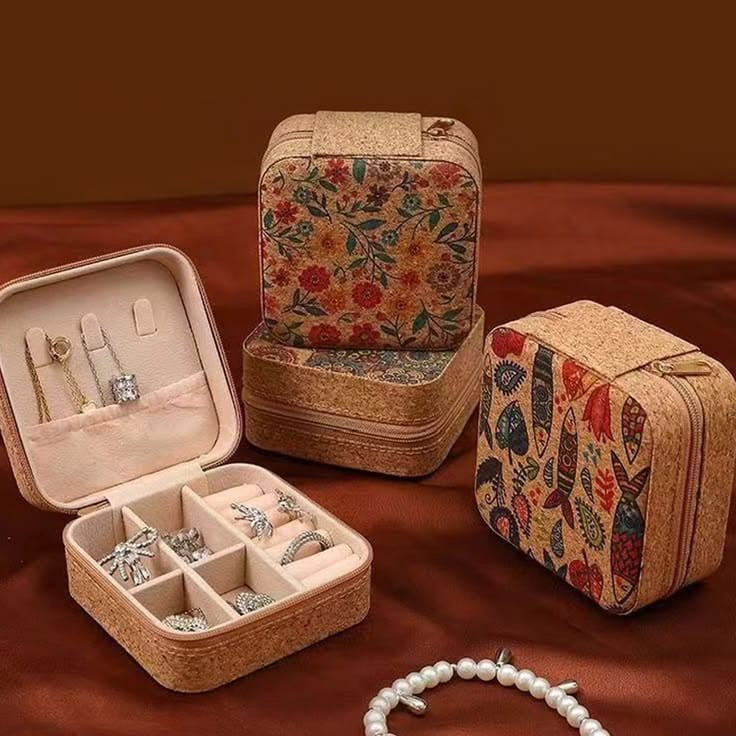 Kivaro Embroidered Jewellery Box