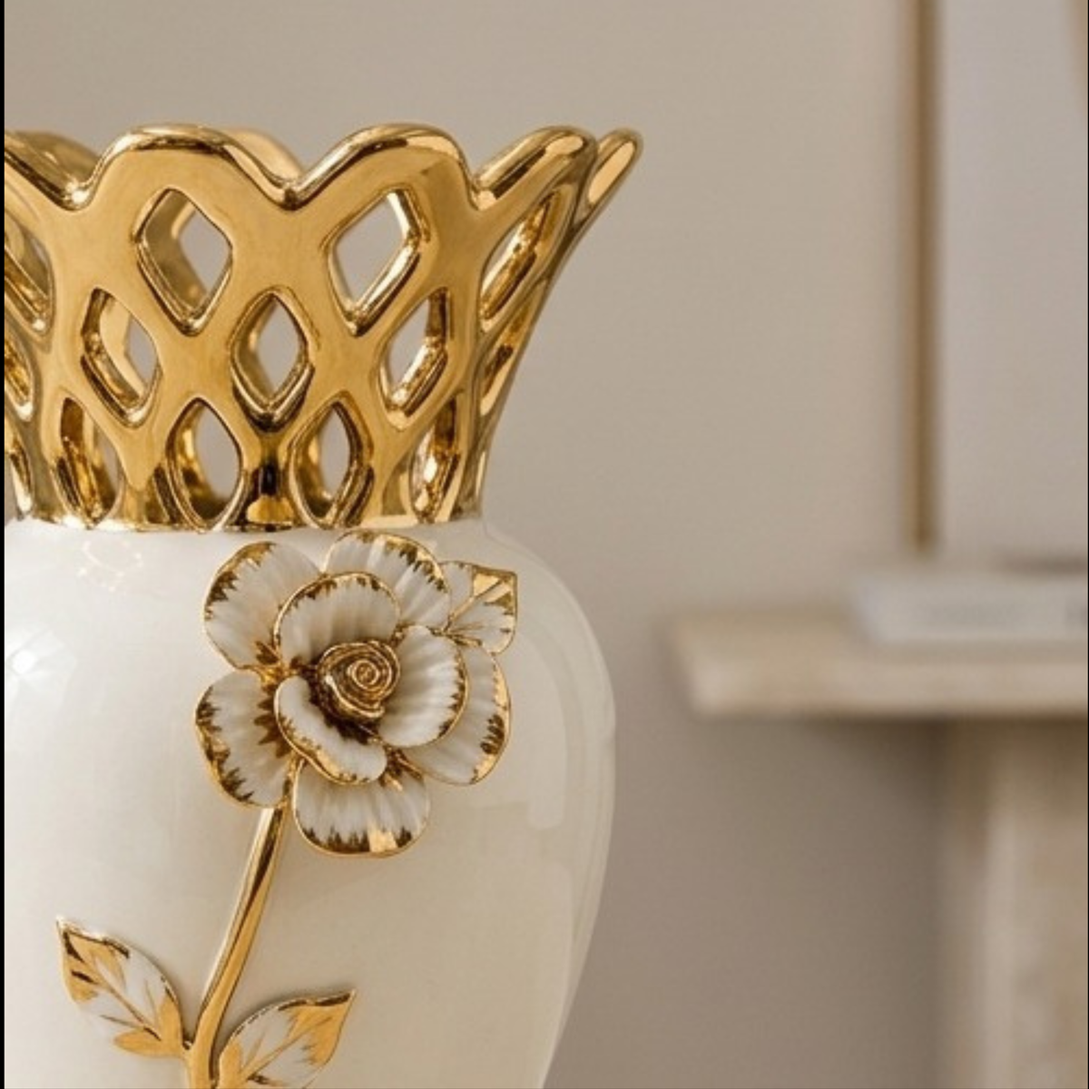 Vespera Vase